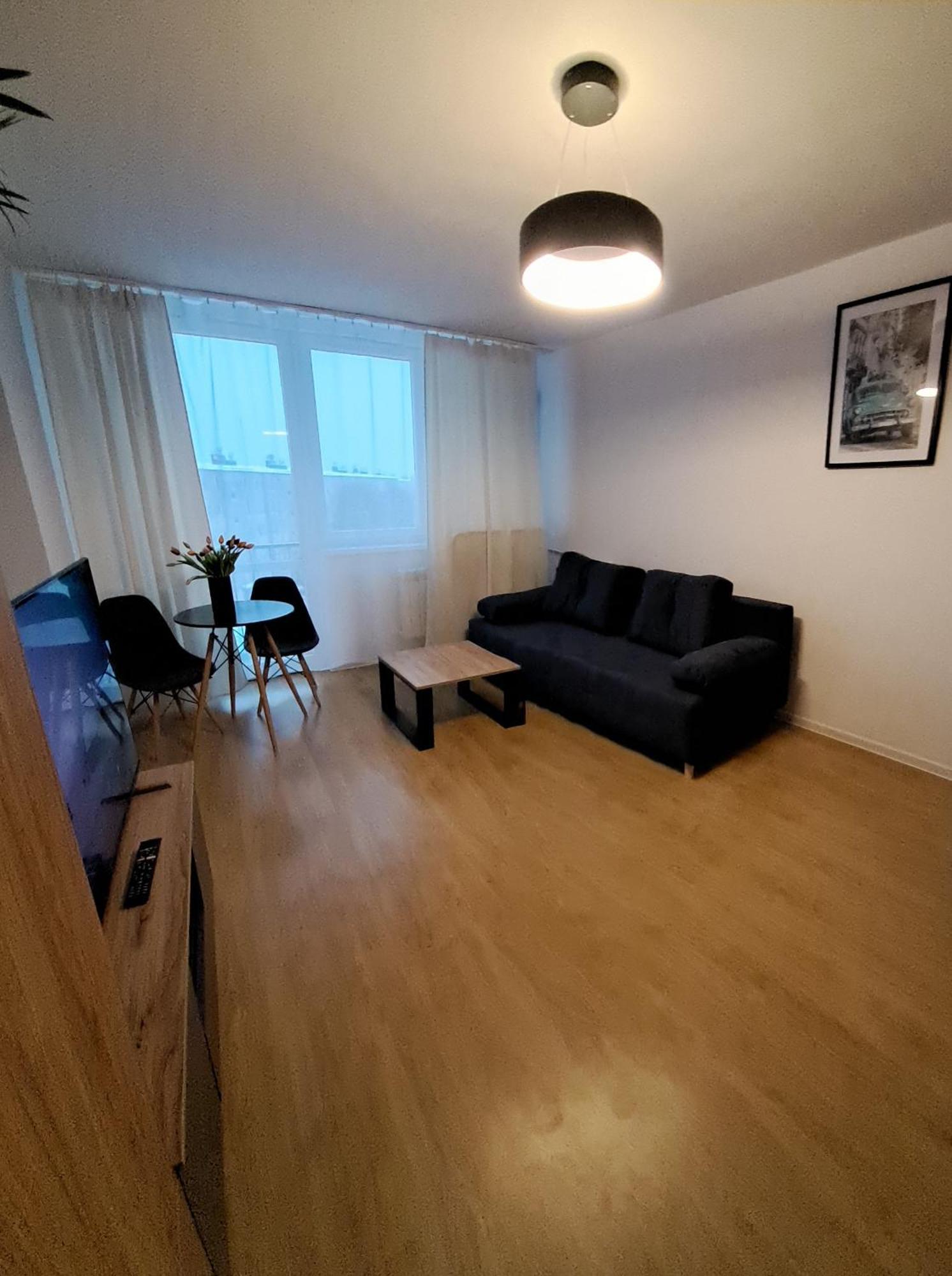 Kawalerka 28M Salon Z Kuchnia Centrum Nowy Sacz Ngoại thất bức ảnh