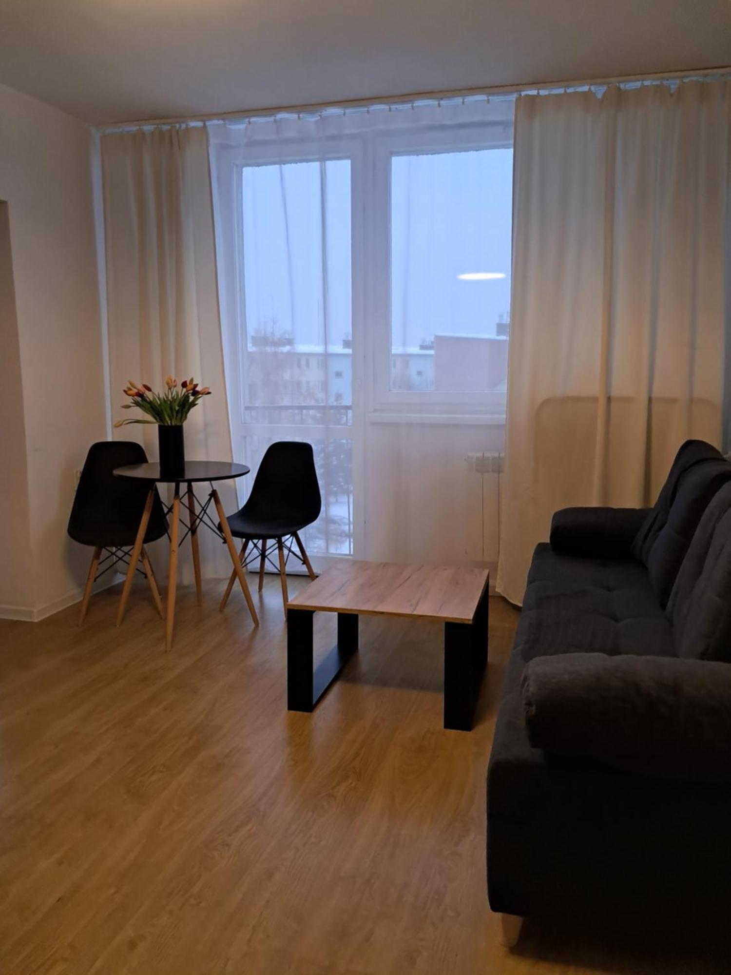 Kawalerka 28M Salon Z Kuchnia Centrum Nowy Sacz Ngoại thất bức ảnh